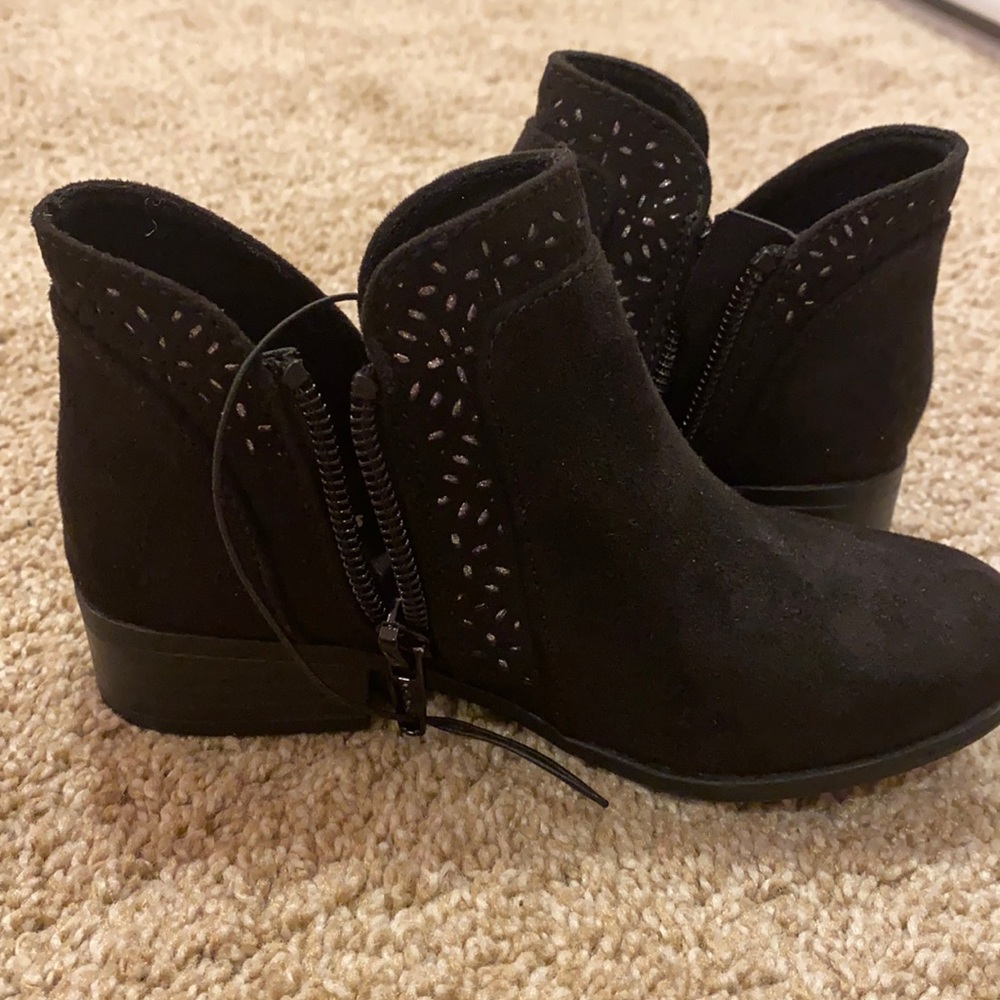 Black toddler booties